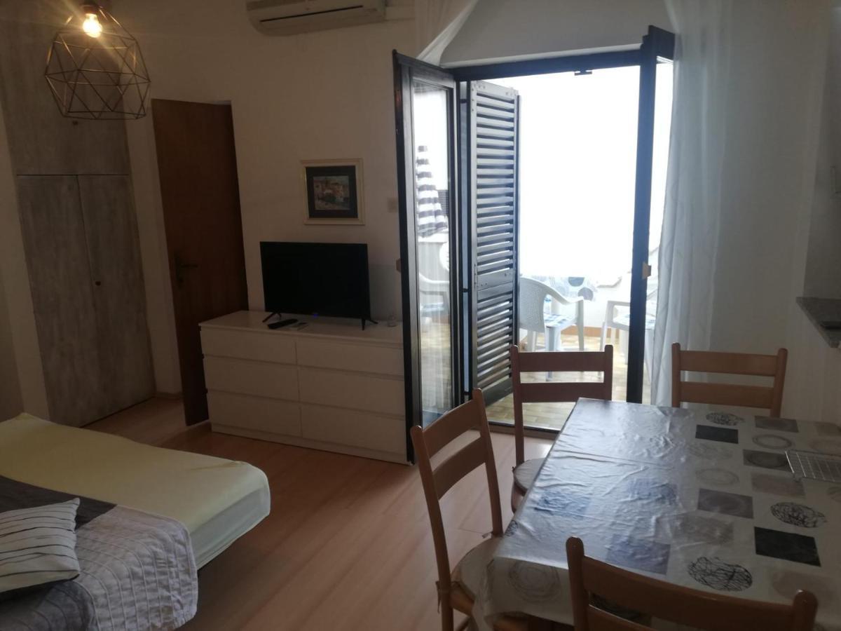 Iva/Sepac 1 Appartement Krk Town Buitenkant foto